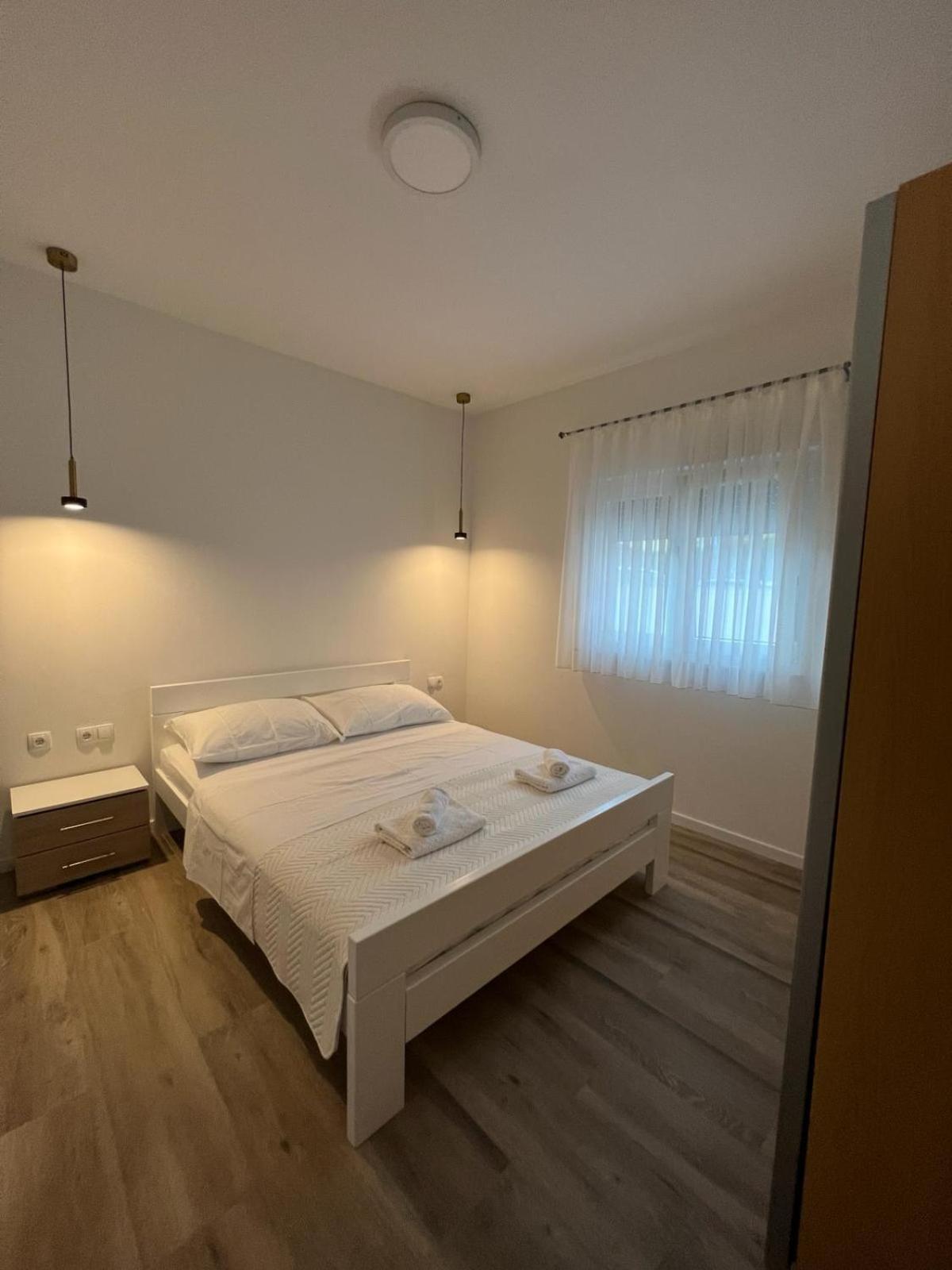 Apartments Mamma Mia Оребич Экстерьер фото