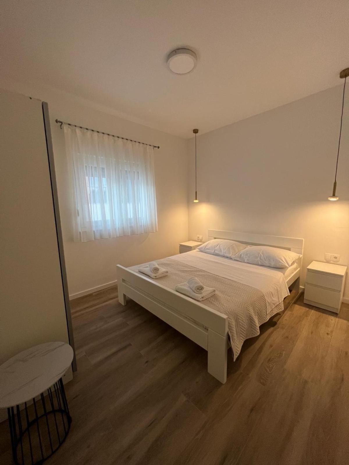 Apartments Mamma Mia Оребич Экстерьер фото