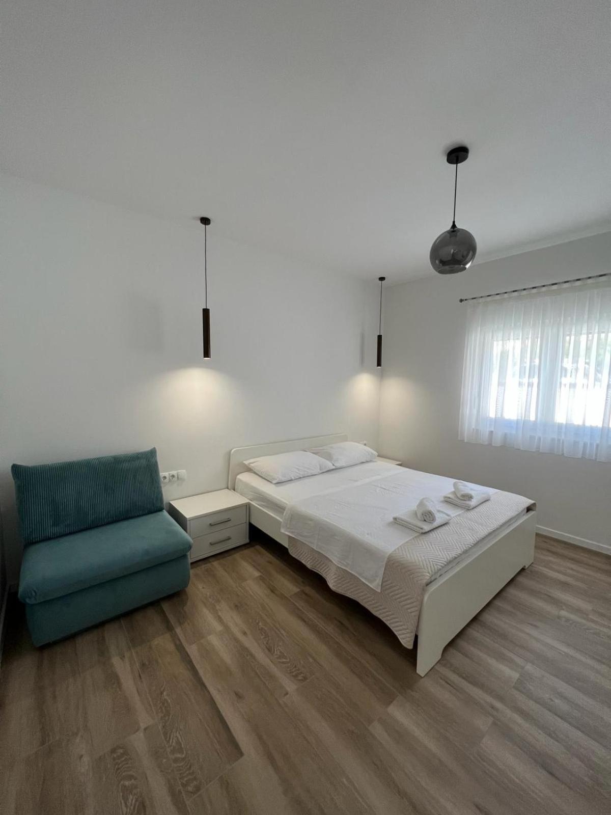 Apartments Mamma Mia Оребич Экстерьер фото